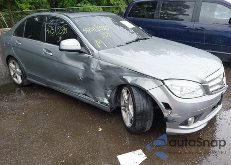 2008 Mercedes-Benz C 300 из США, поврежденный, VIN WDDGF54X48F189512